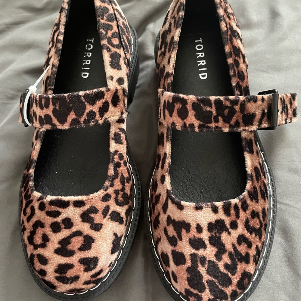 NWT Torrid brand Leopard Print Mary Janes
